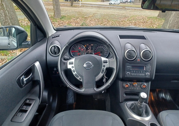 Nissan Qashqai cena 33900 przebieg: 244000, rok produkcji 2011 z Pasłęk małe 781